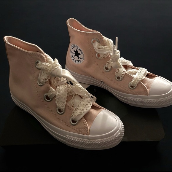 Converse Pink High-Top Sneakers Canvas Classic - Picture 1 of 3